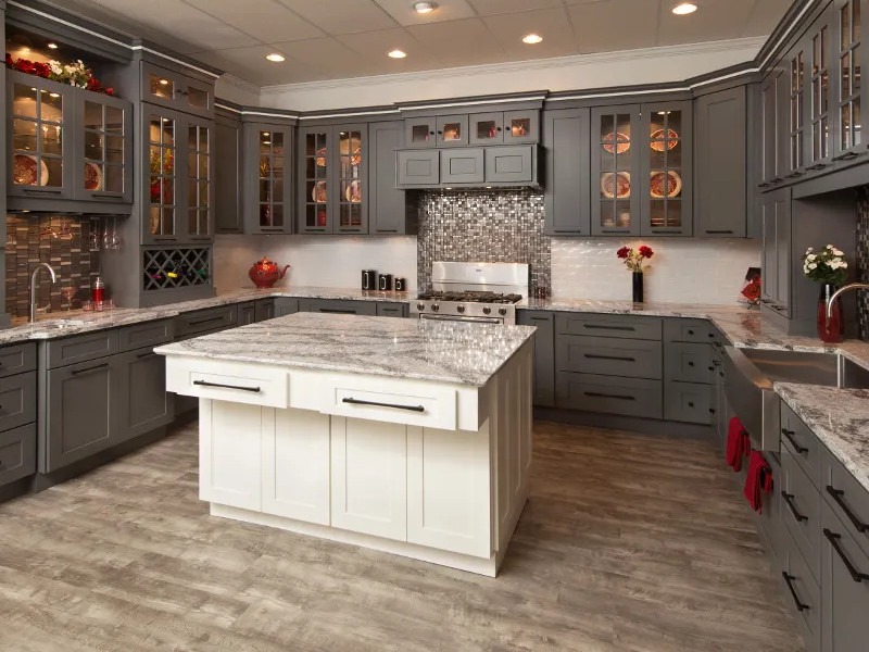 Kitchen with Pacific Gray Shaker Style Assembled Kitchen Cabinets